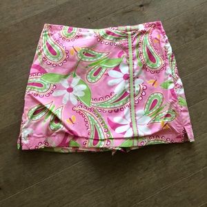 LILLY PULITZER PINK/GREEN PAISLEY SKORT